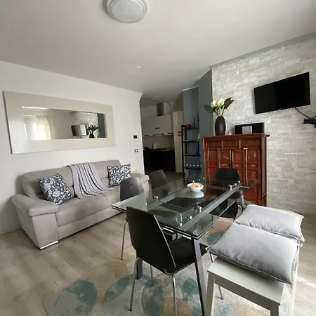 Meridien House *