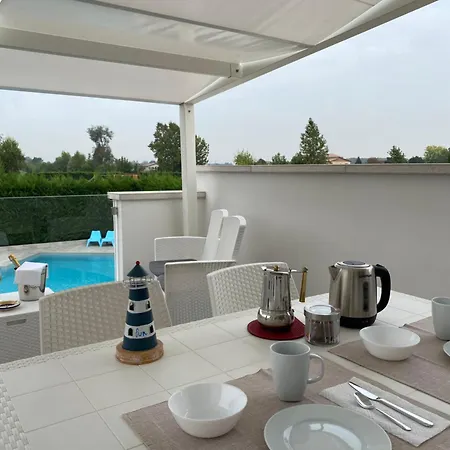 Meridien House * Casalserugo